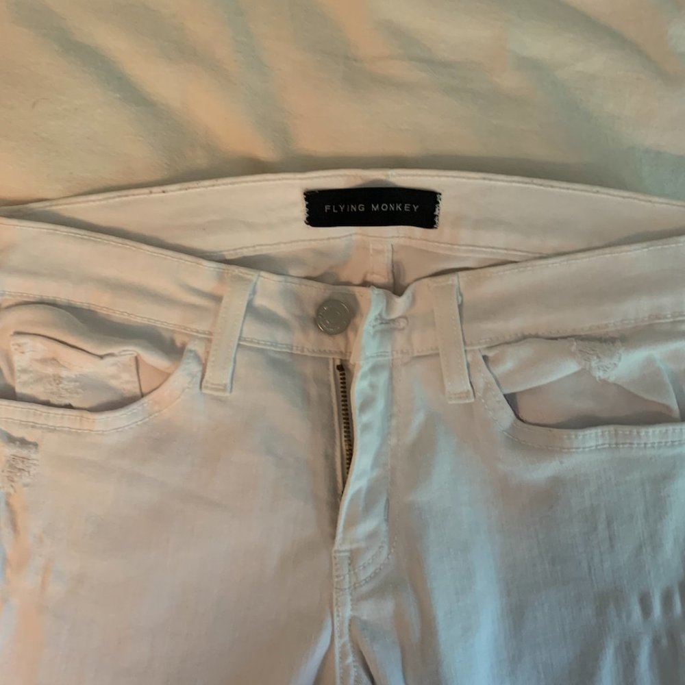 White Ripped Skinny Jeans with frayed hem